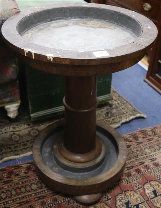 A Victorian plant stand, W.53cm